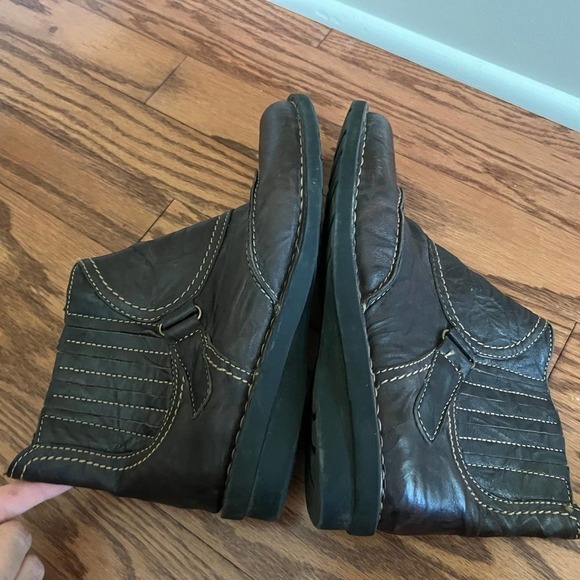 Clarks Booties - Picture 6 of 7